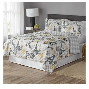 Mainstays Classic Paris White Polyester Quilt, Full/Queen Reversible